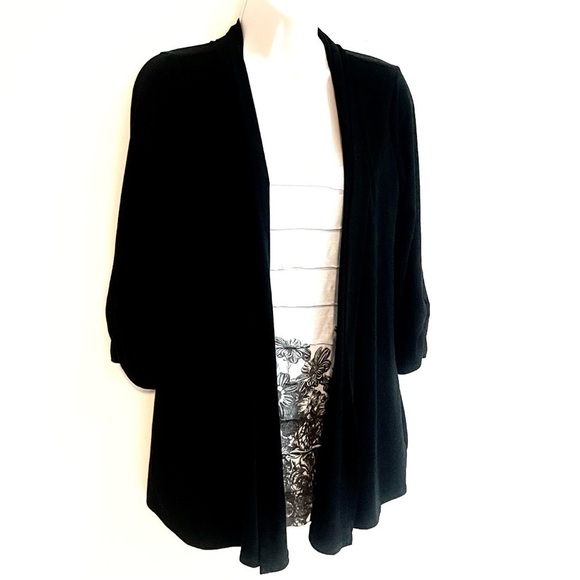 AB Studio 2 in 1 cardigan blouse top black white pullover medium stretchy floral - Picture 3 of 9